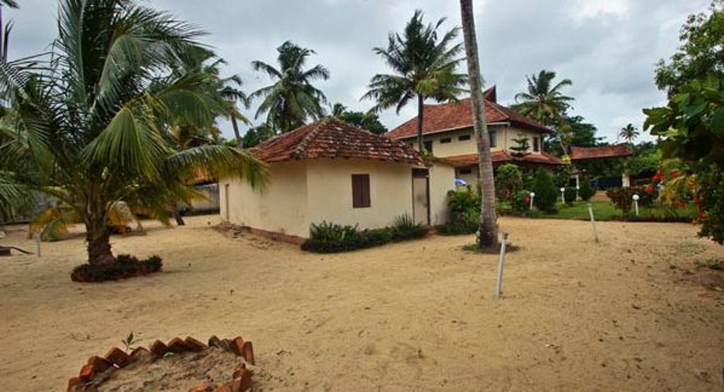 Casamaria Beach Resort Alappuzha Exteriör bild